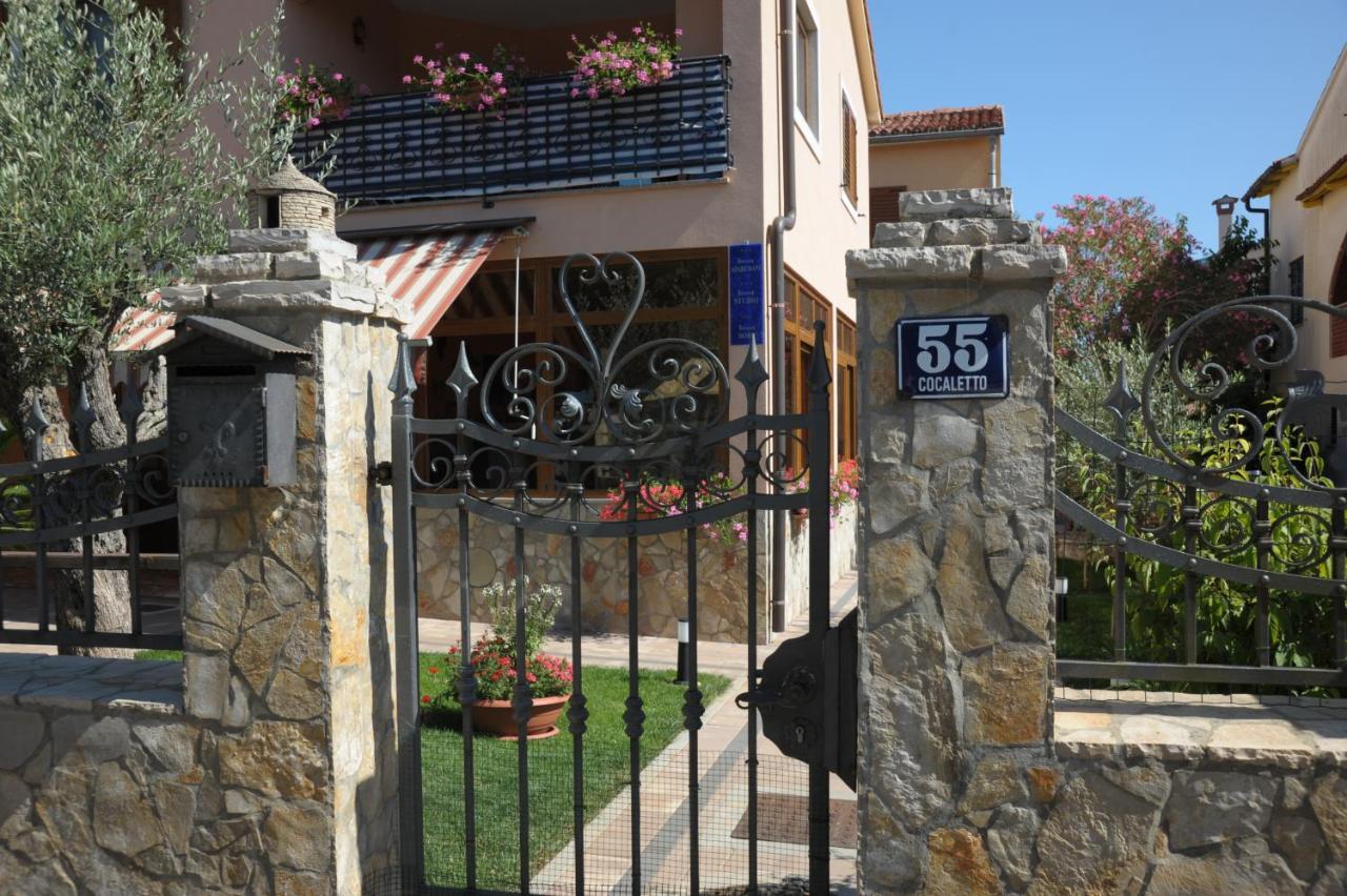 Апартаменты Casa Leona Ровинь Экстерьер фото